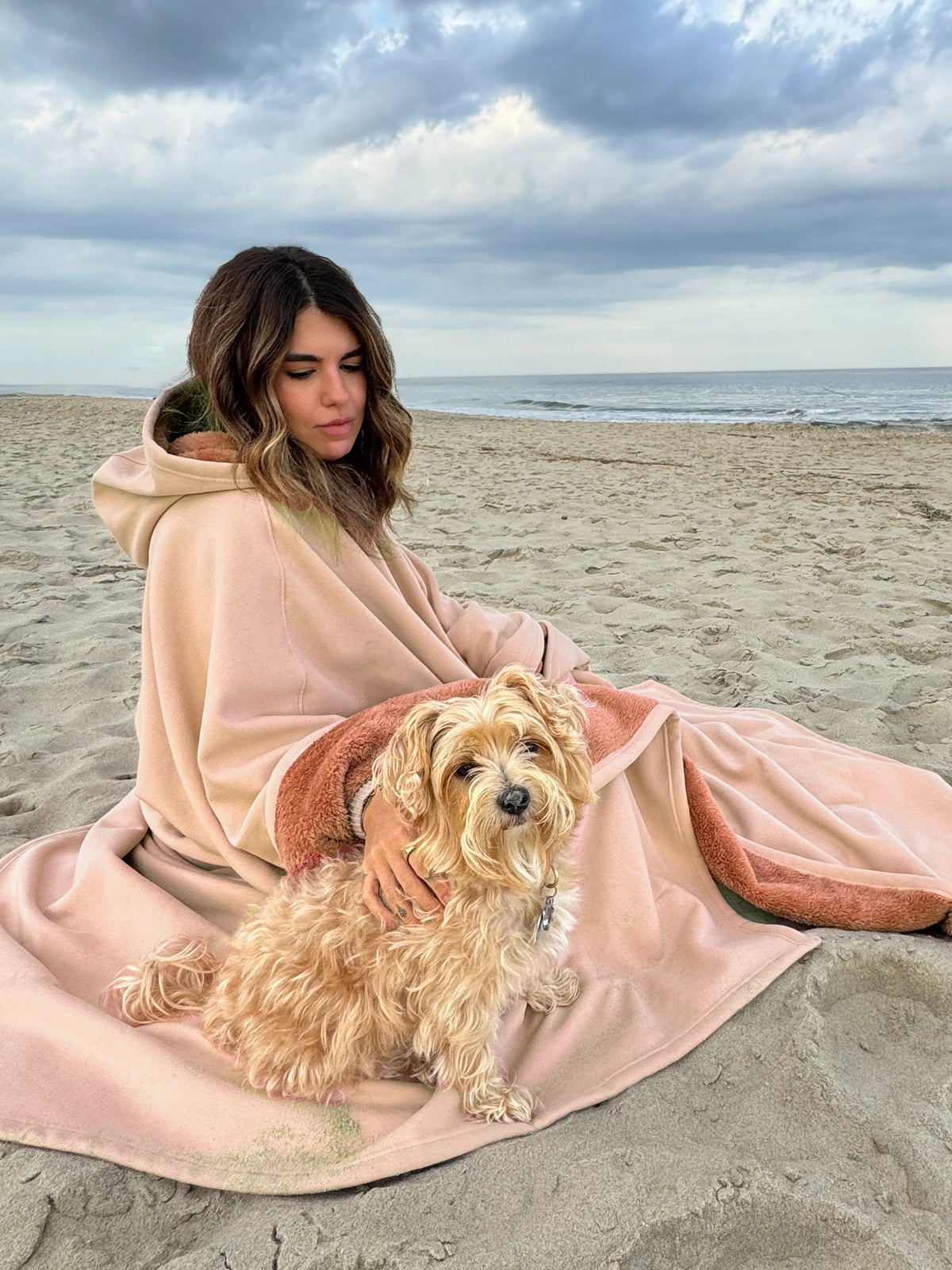 🎁 Premium Cozy Hoodie – A Warm & Thoughtful Gift for Her or Him!